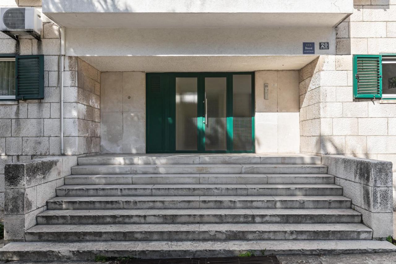Cool Suite Split Exterior photo